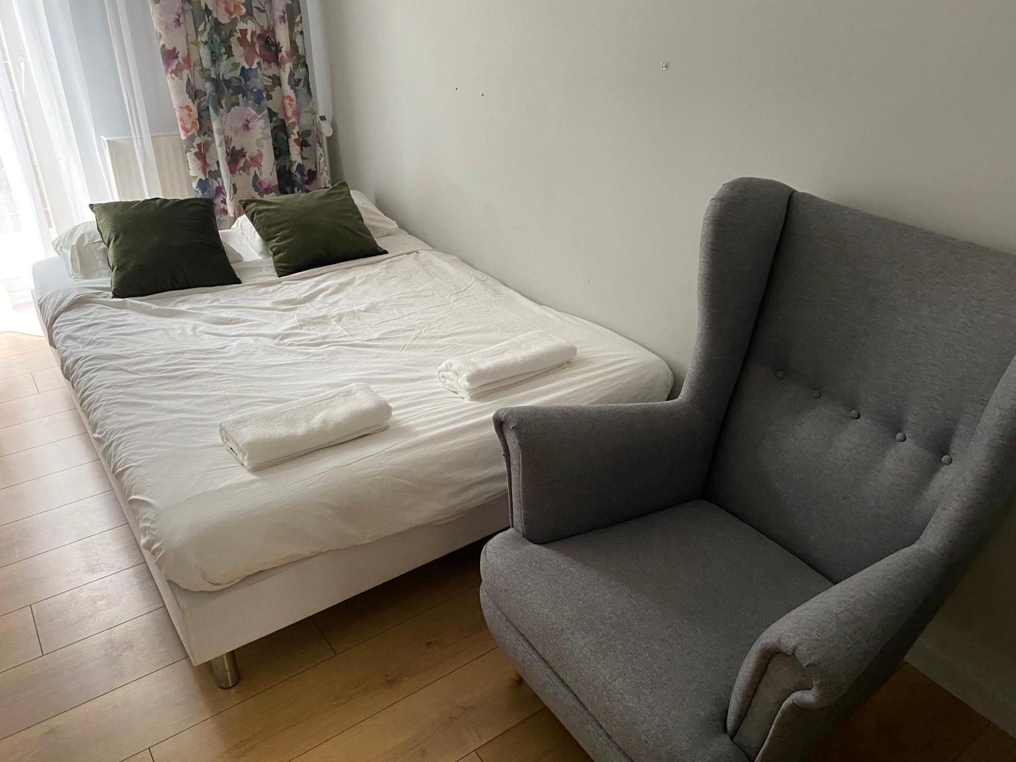 Pini Hostel - Przytulne Pokoje W Centrum Krakowa Luaran gambar