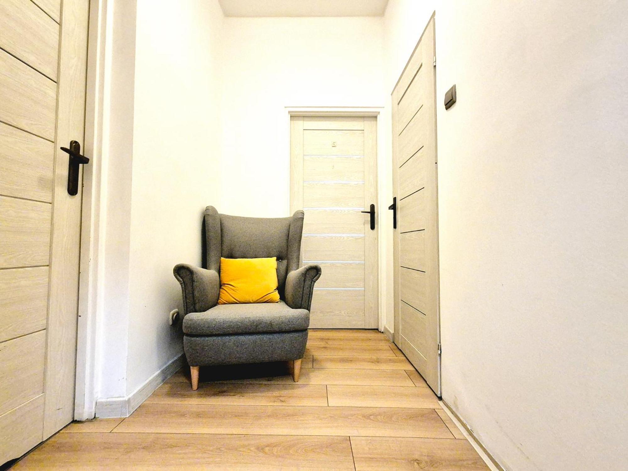 Pini Hostel - Przytulne Pokoje W Centrum Krakowa Luaran gambar