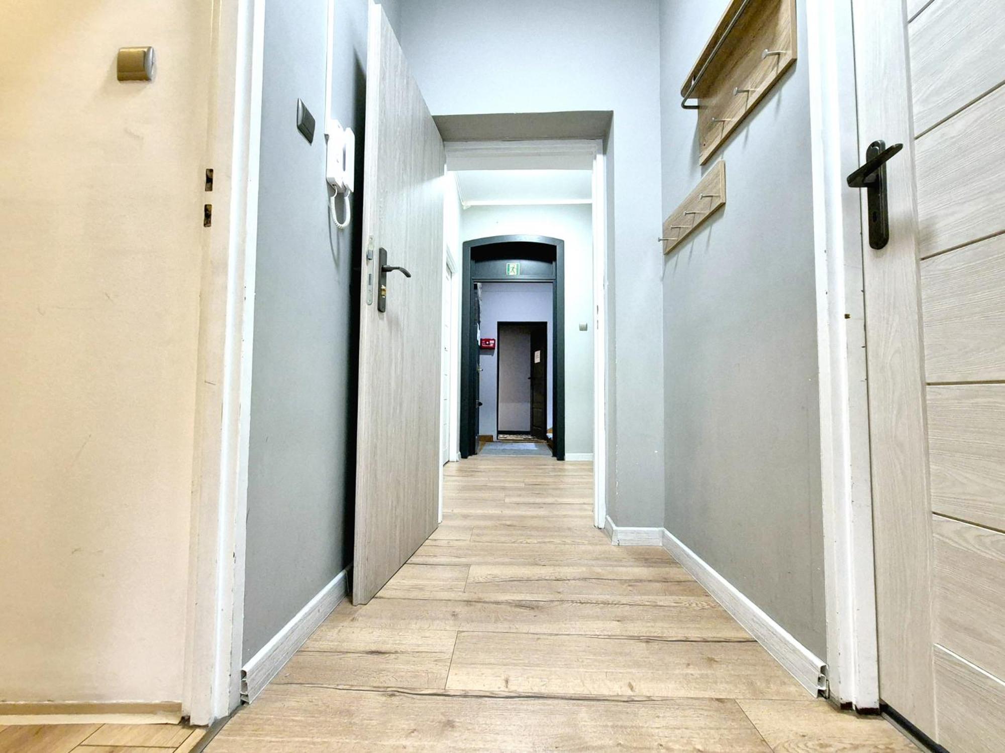 Pini Hostel - Przytulne Pokoje W Centrum Krakowa Luaran gambar