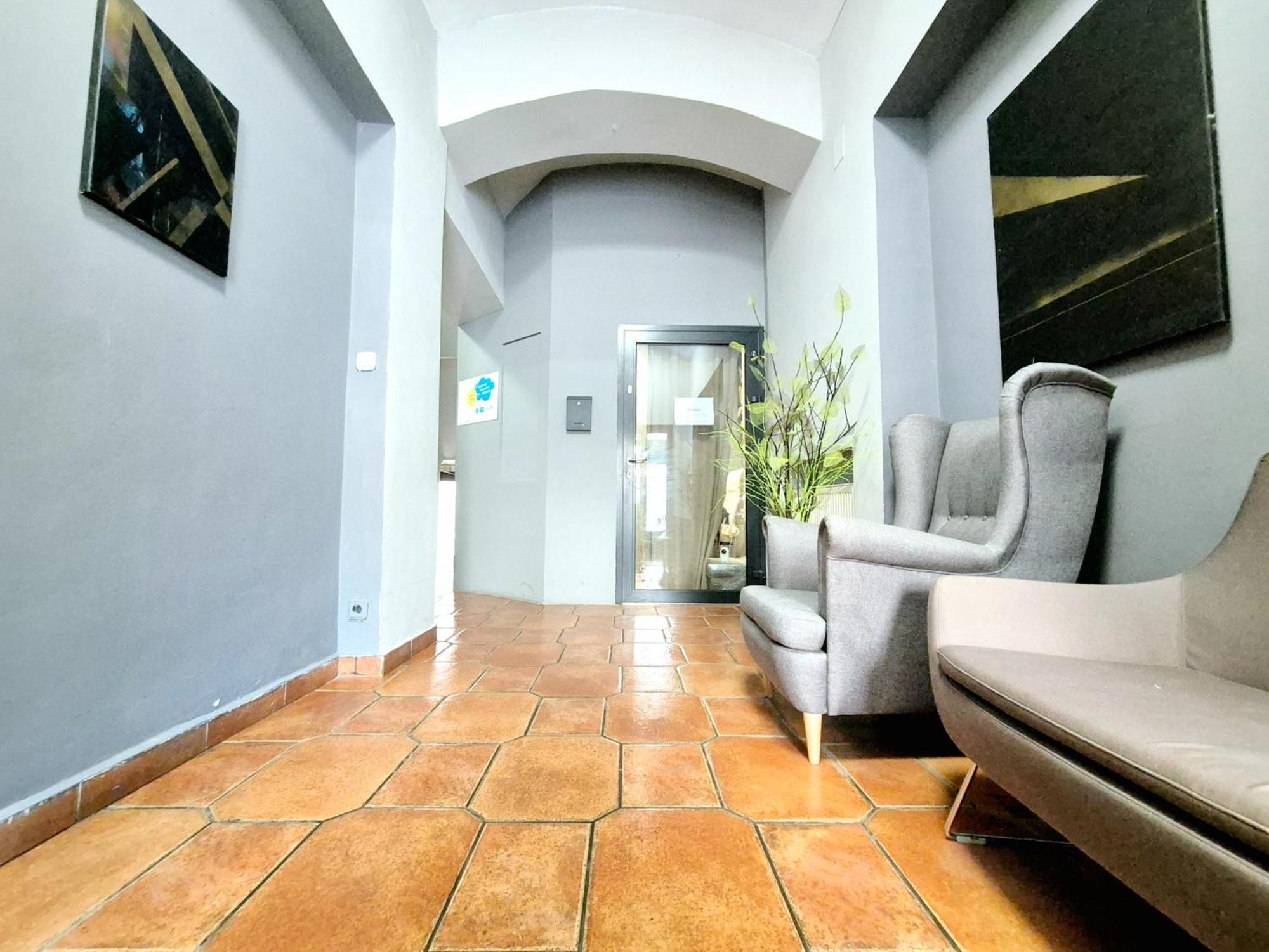 Pini Hostel - Przytulne Pokoje W Centrum Krakowa Luaran gambar