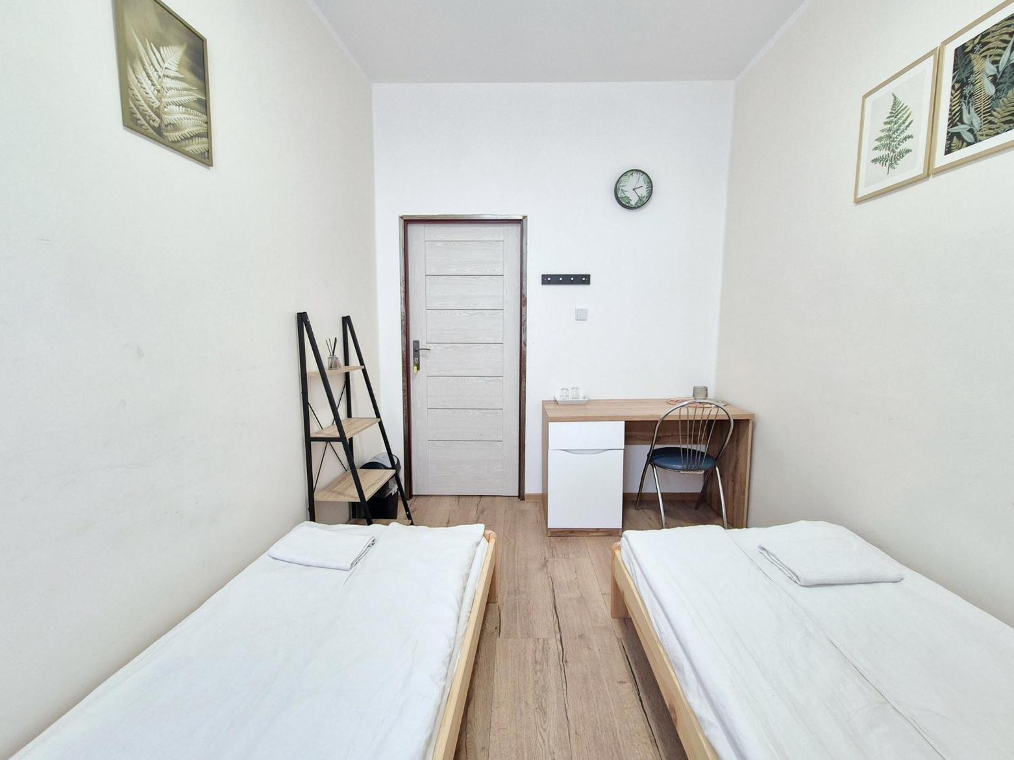 Pini Hostel - Przytulne Pokoje W Centrum Krakowa Luaran gambar